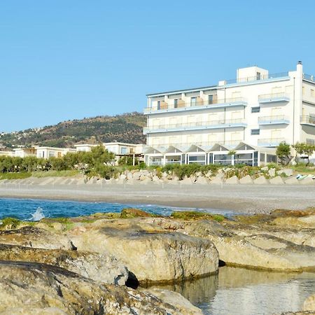 Capo dʼOrlando Capo Nettuno Hotel מראה חיצוני תמונה